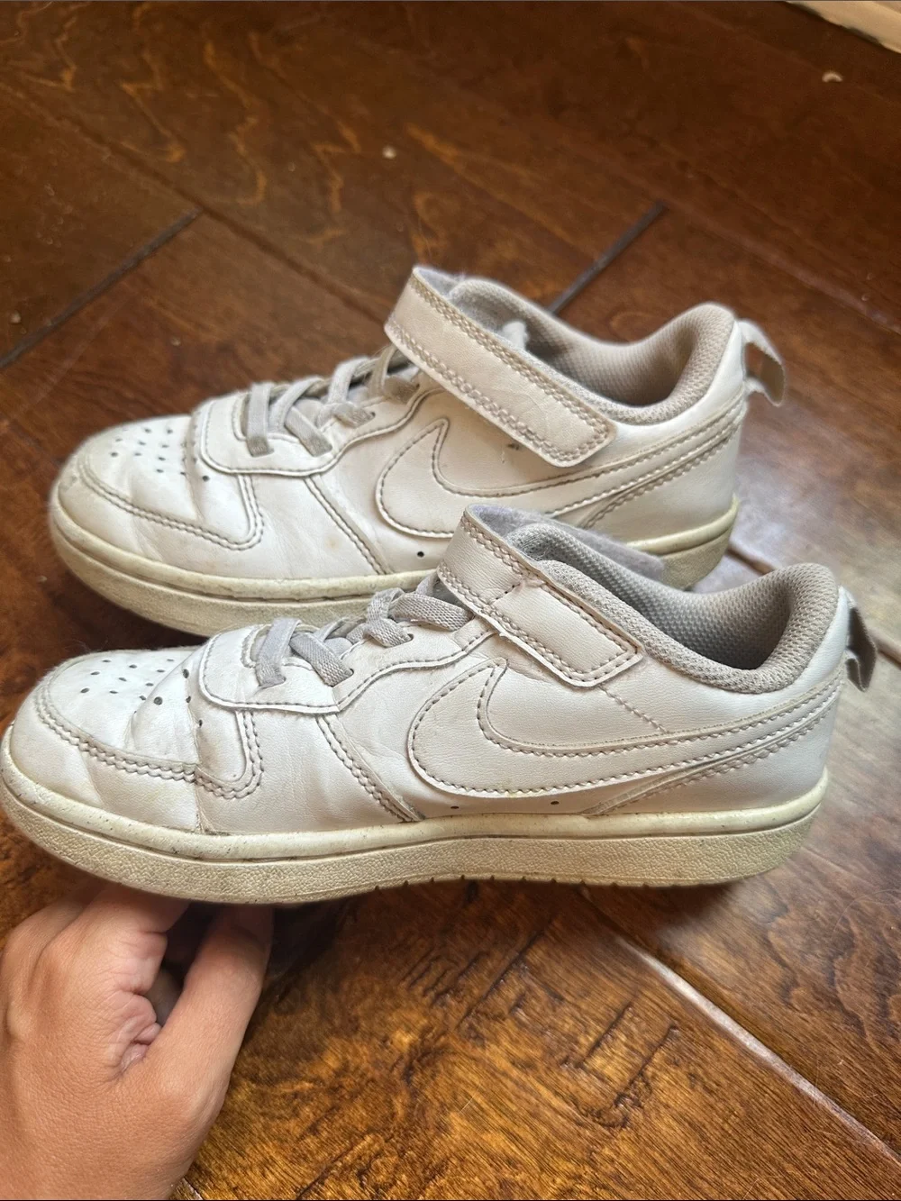 Nike Kids White Velcro Low-Top Sneakers